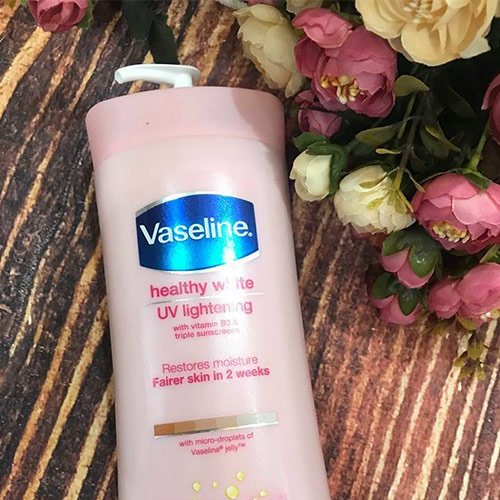 Sữa-dưỡng-thể-VASELINE-INTENSIVE-RESCUE-REPAIRING-MOISTURE-Lotion